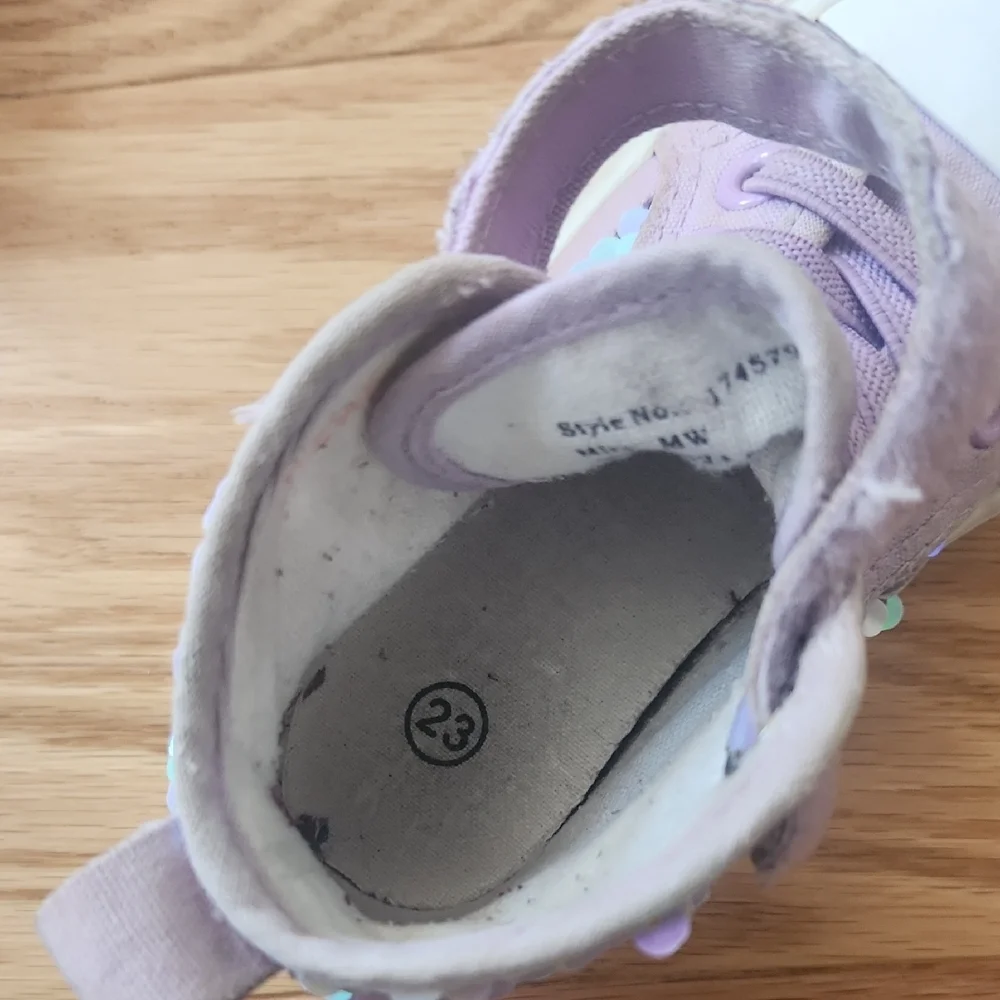 Toddler Lavender Sequin High Top Sneakers Size 7 - Picture 11 of 17